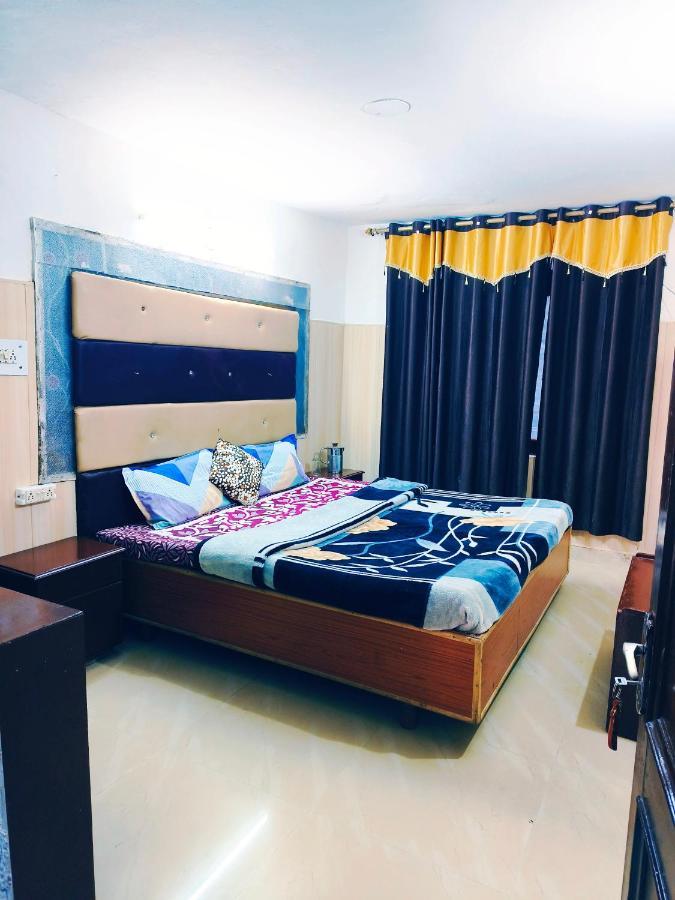 Hotel Holiday Plaza Dalhousie - Near Ghandhi Chowk Mall Road Exterior photo